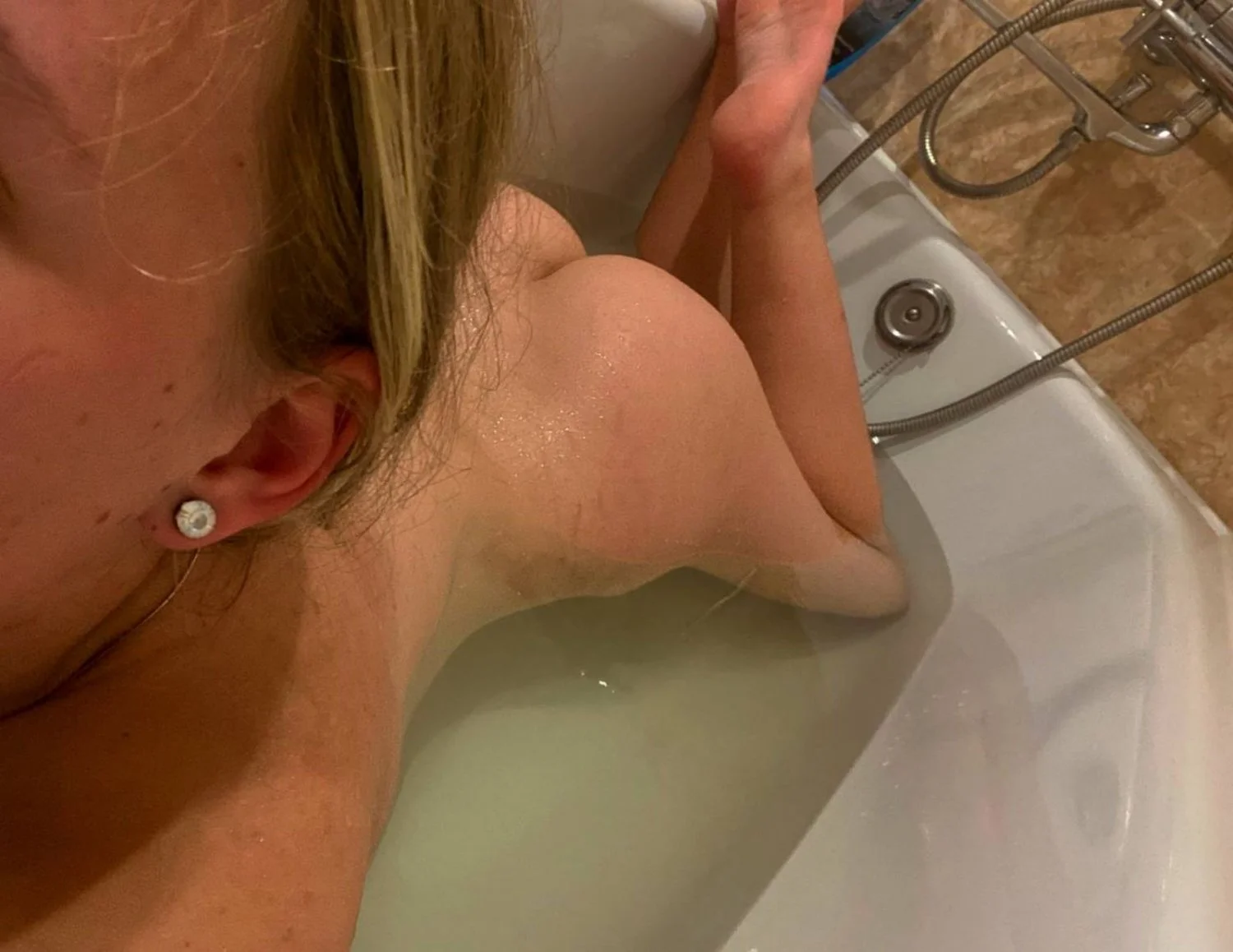 Another Petite teen Kik appexasian for the same treatment image 9