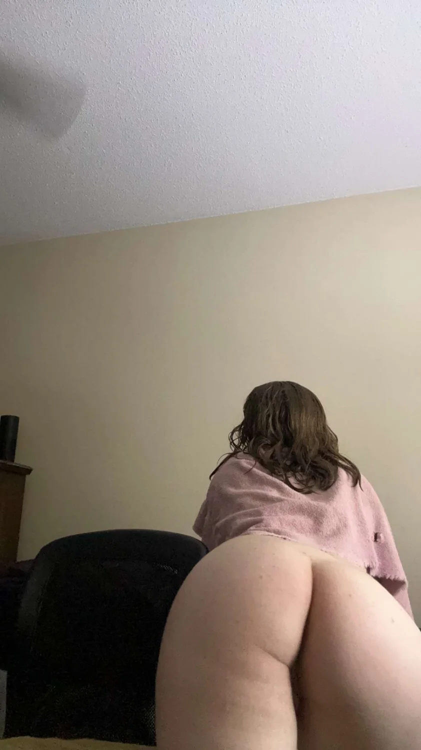 Shy nerdy slut Emma H. from Sherman Tx. Send your tribs for her!! image 3