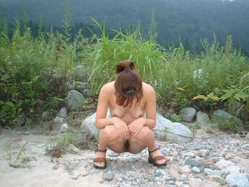 人様の奥さんを撮影会にって？ image 42
