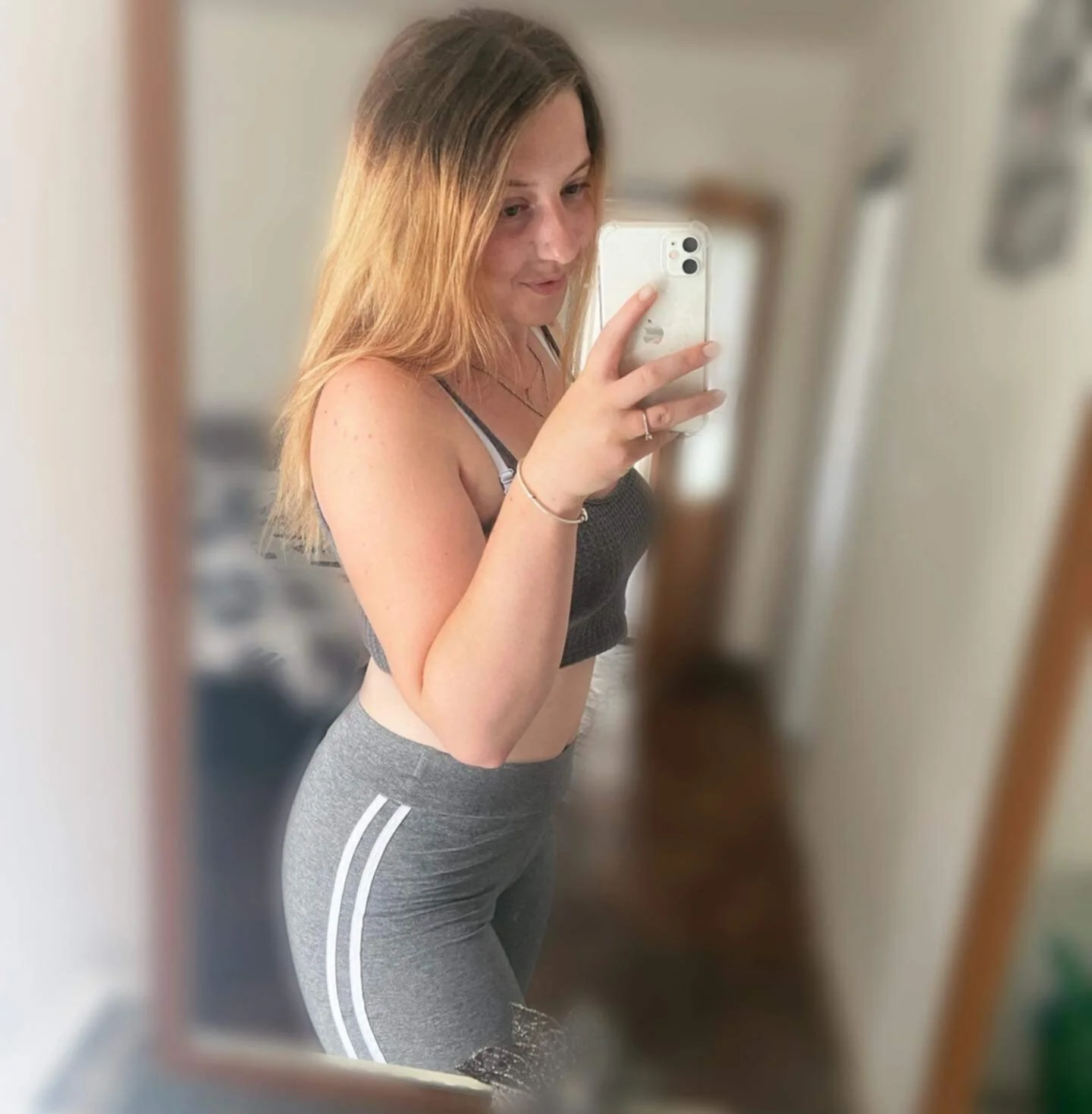 Czech Slutwife Michaela image 18