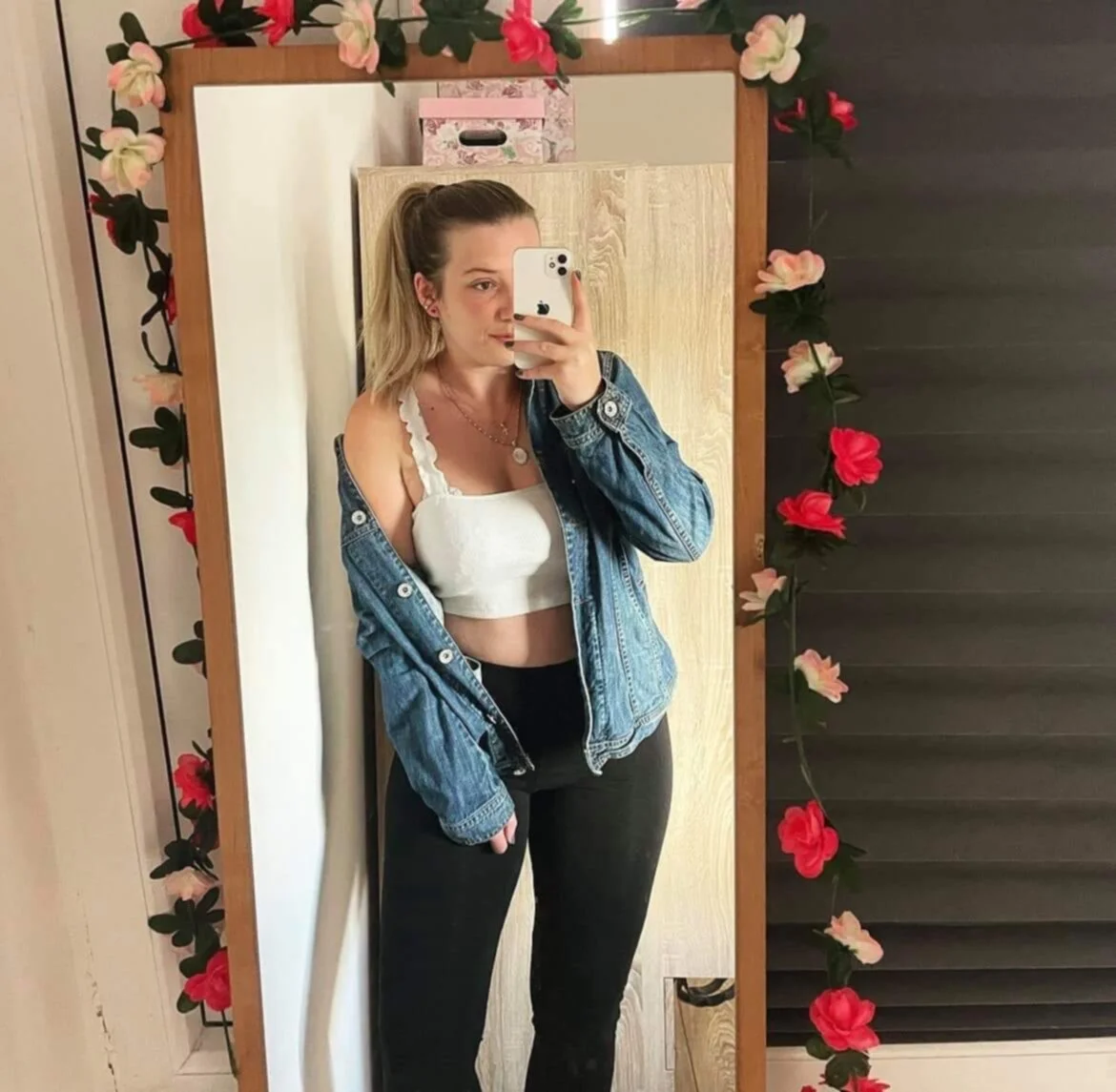 Czech Slutwife Michaela image 21
