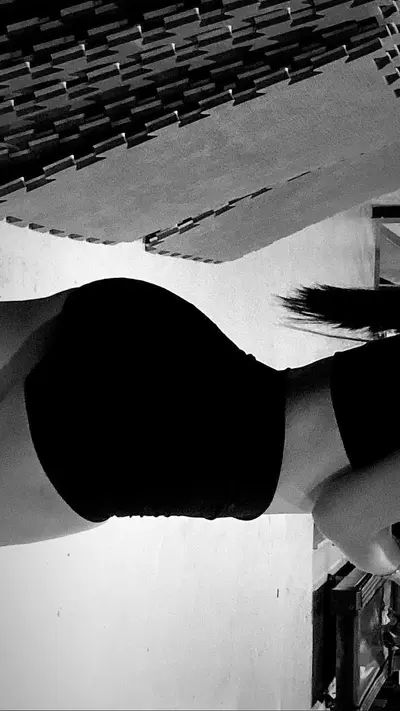 Mi amiga la caliente 😈🥵🔥 cover image