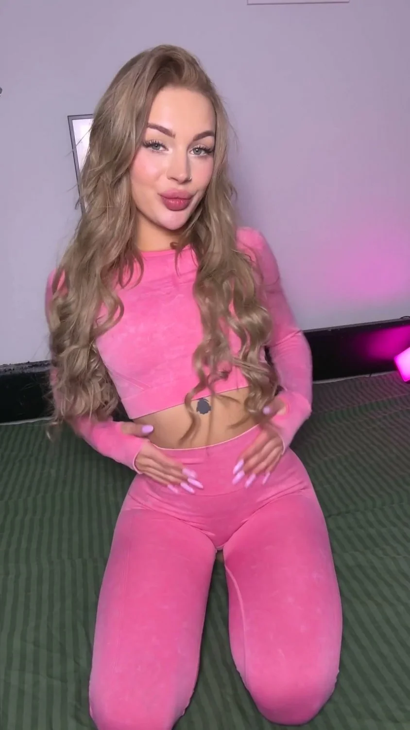 🔞 nasty fat ass cumming hard tight pussy cum dripping 🫦🍑 See my OF main image
