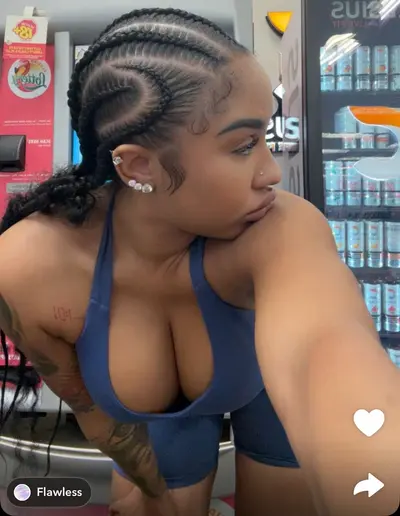 Ari let’s dream rub her pussy cat cover image