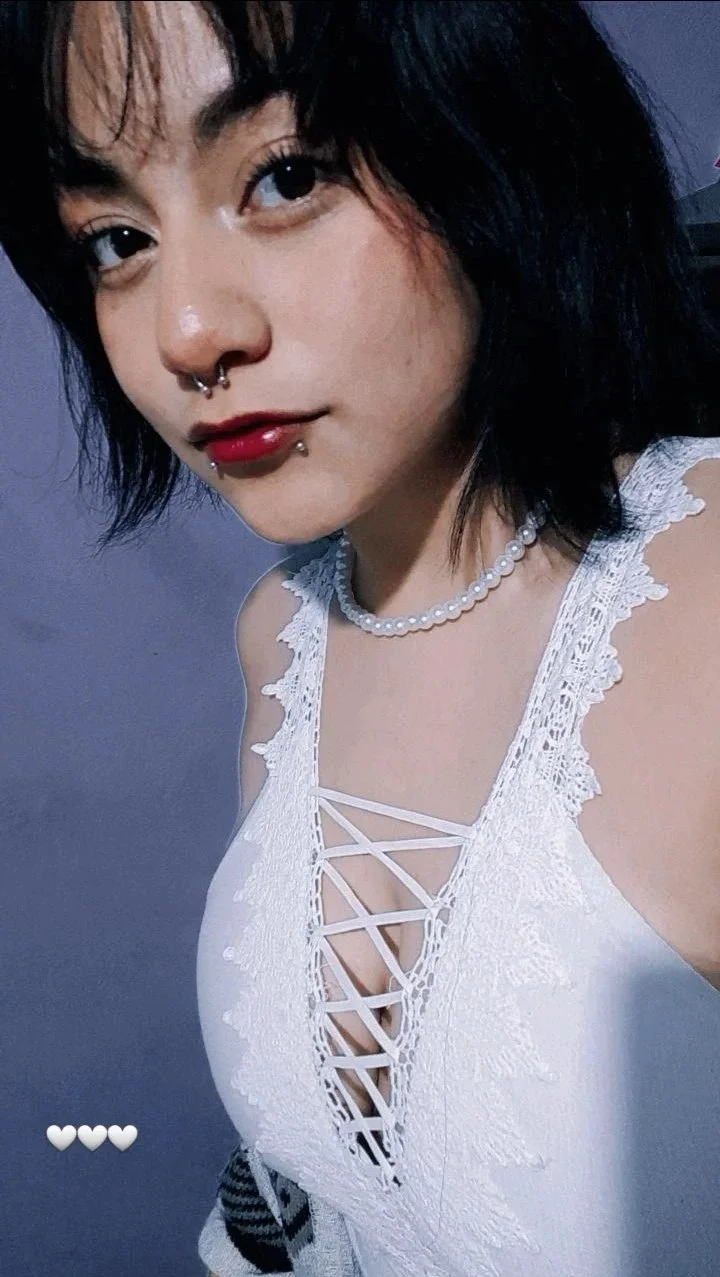 Mas de la linda gordibuena con grandes tetas image 13