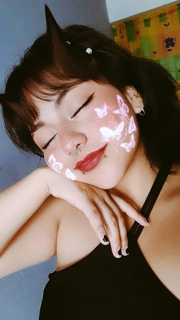 Mas de la linda gordibuena con grandes tetas image 14