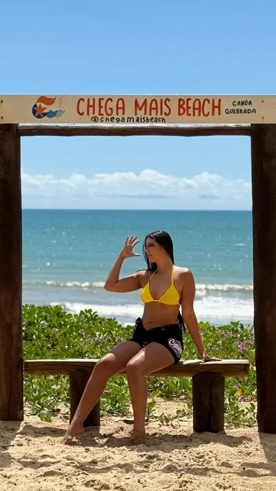 Morena gostosa do Insta 🤤 Bia_del cover image