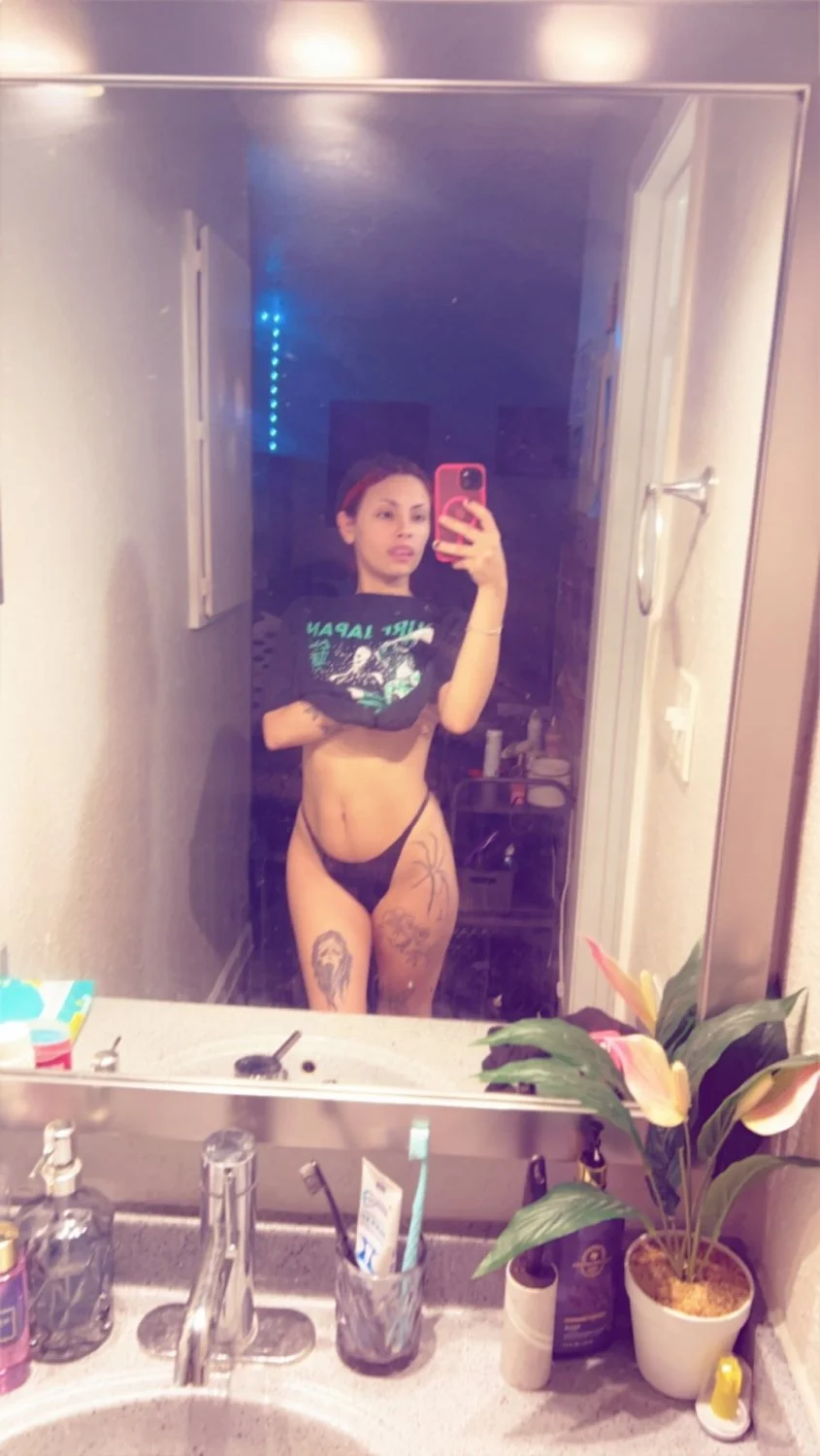 slim thick teen stoner image 20