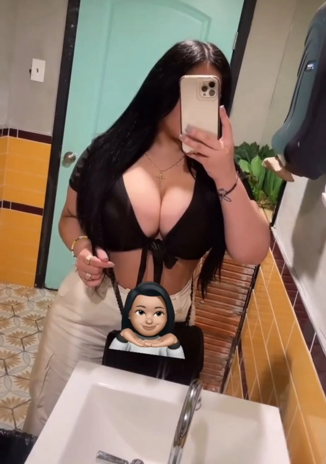 Big tits , nice ass , a cumshot face and dick sucking lips , she need a good facial image 29
