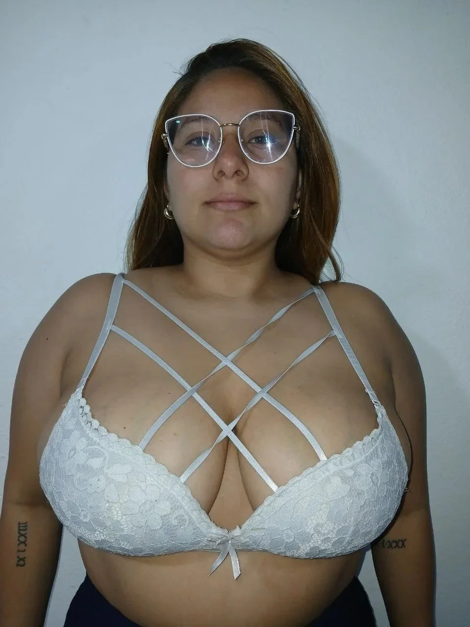 Gordinha peituda em Cartoon e real image 17