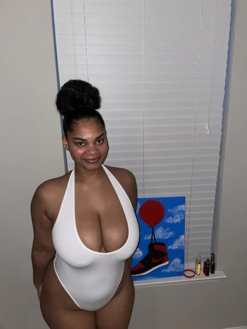 Big tit wife exposed main image