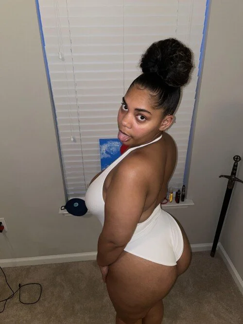 Big tit wife exposed image 2