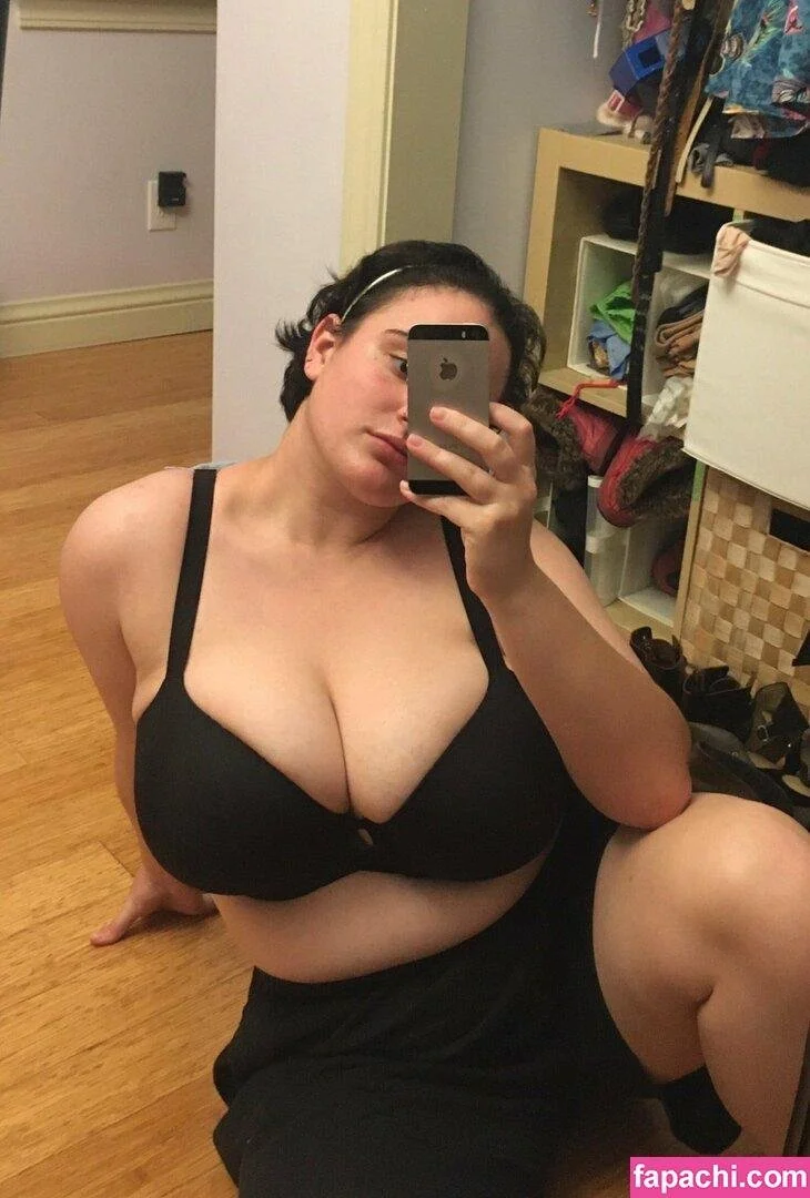 HUGE TIT ISRAELI GIRLS image 6