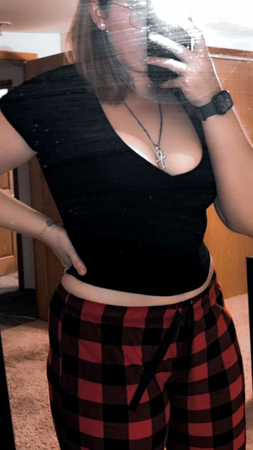 Please repost her image 10