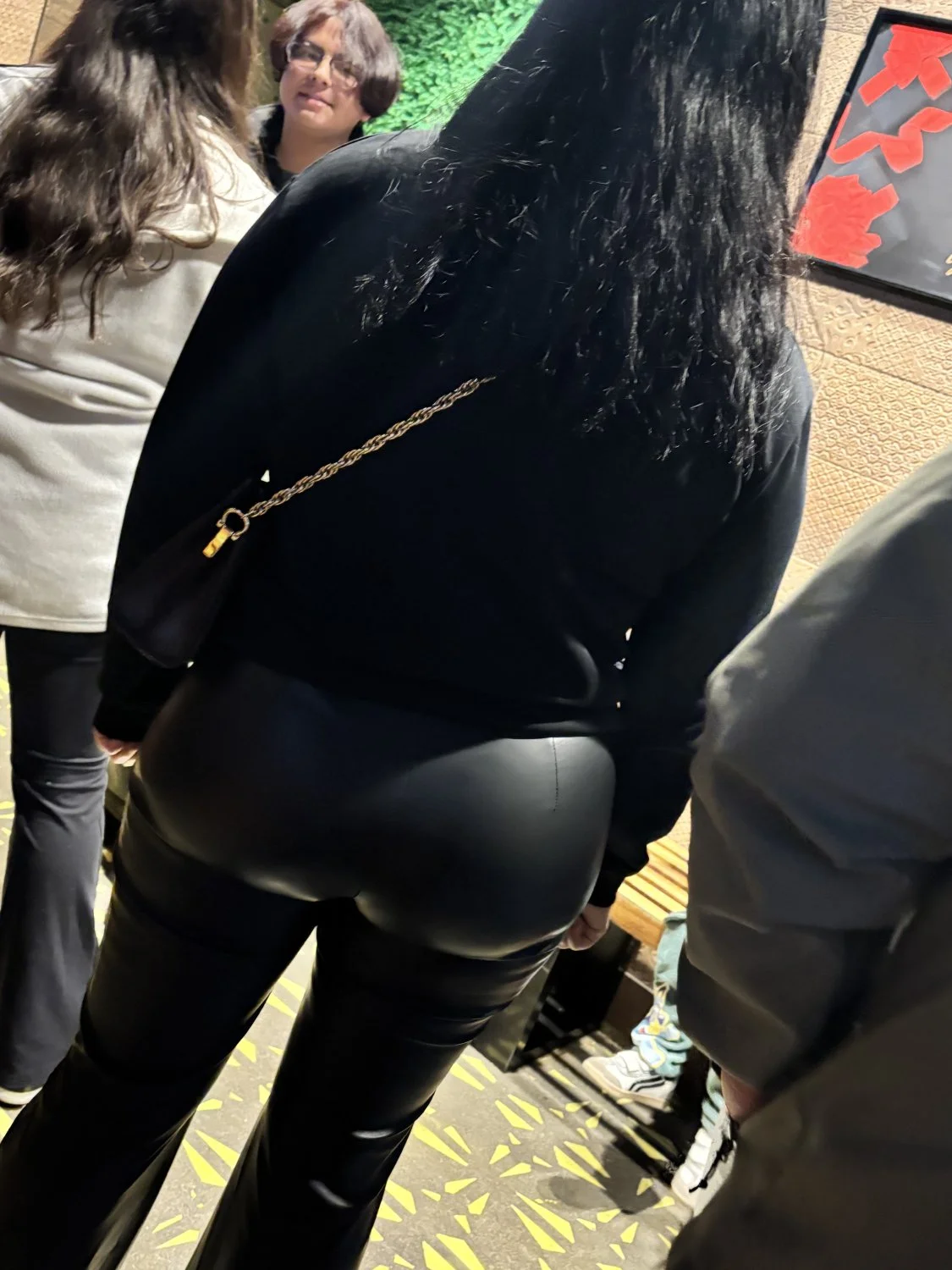 Latina BIG booty in leather pants image 11