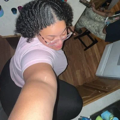 She finally started the of, dm me if you want more info image 5