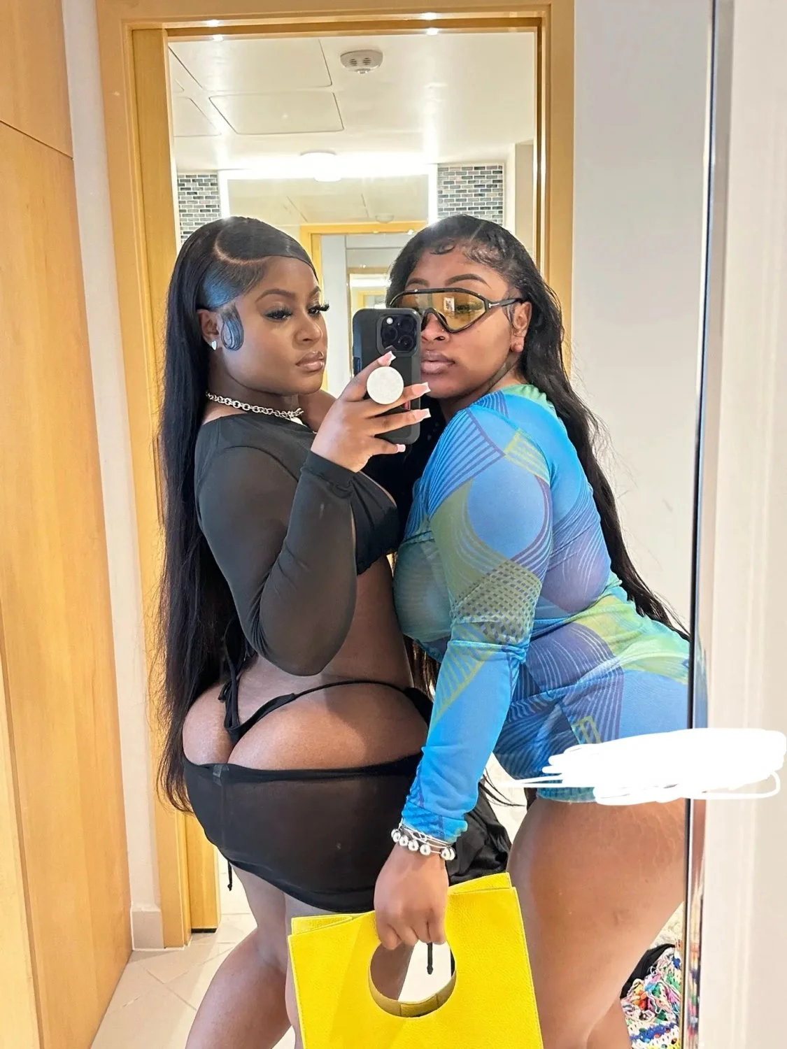 Thick Chicago ebony bop with fat ass #1 image 2