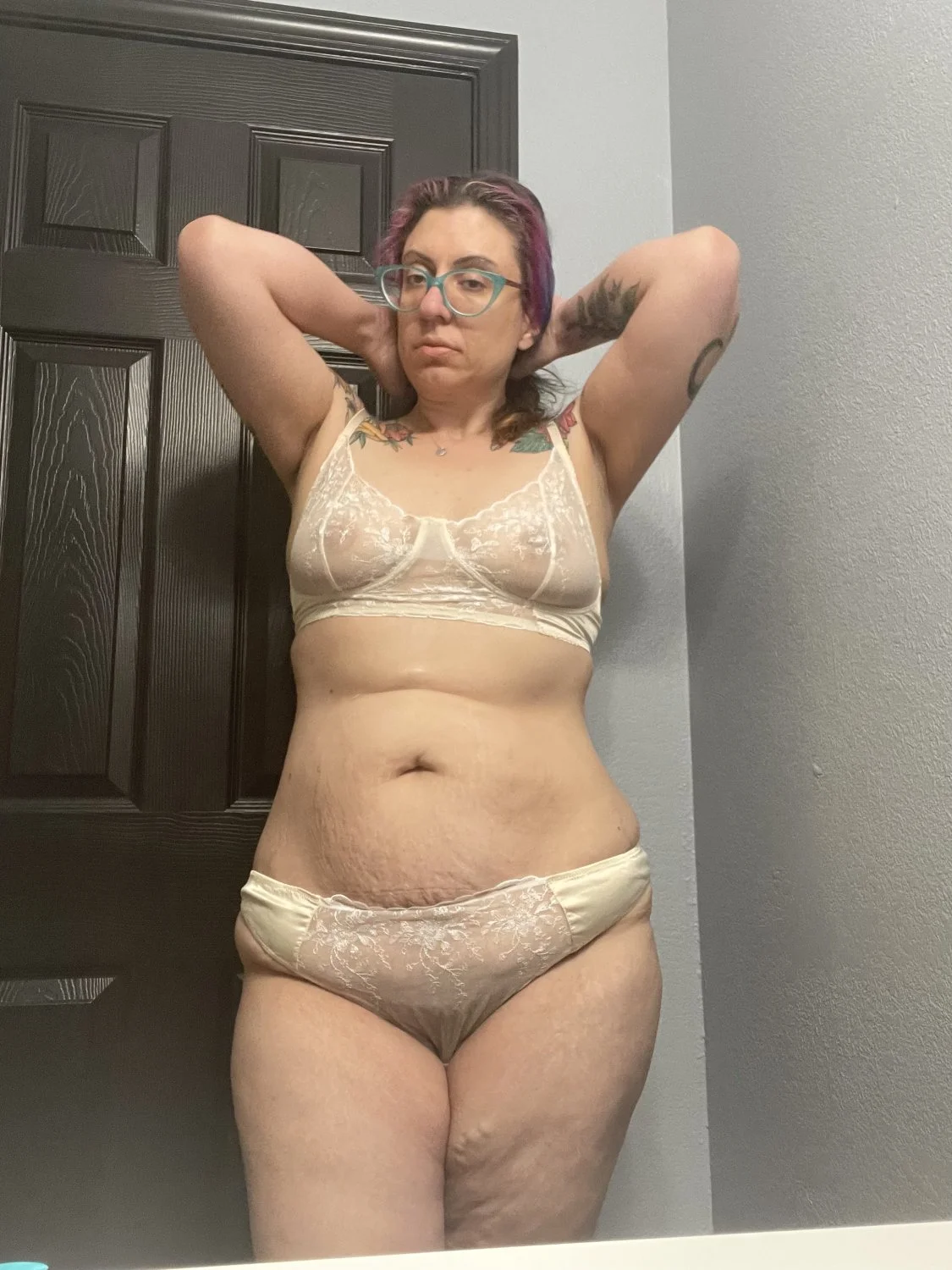 Fucking gorgeous milf image 6