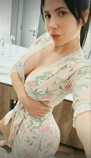Madura de GH Romina image 4