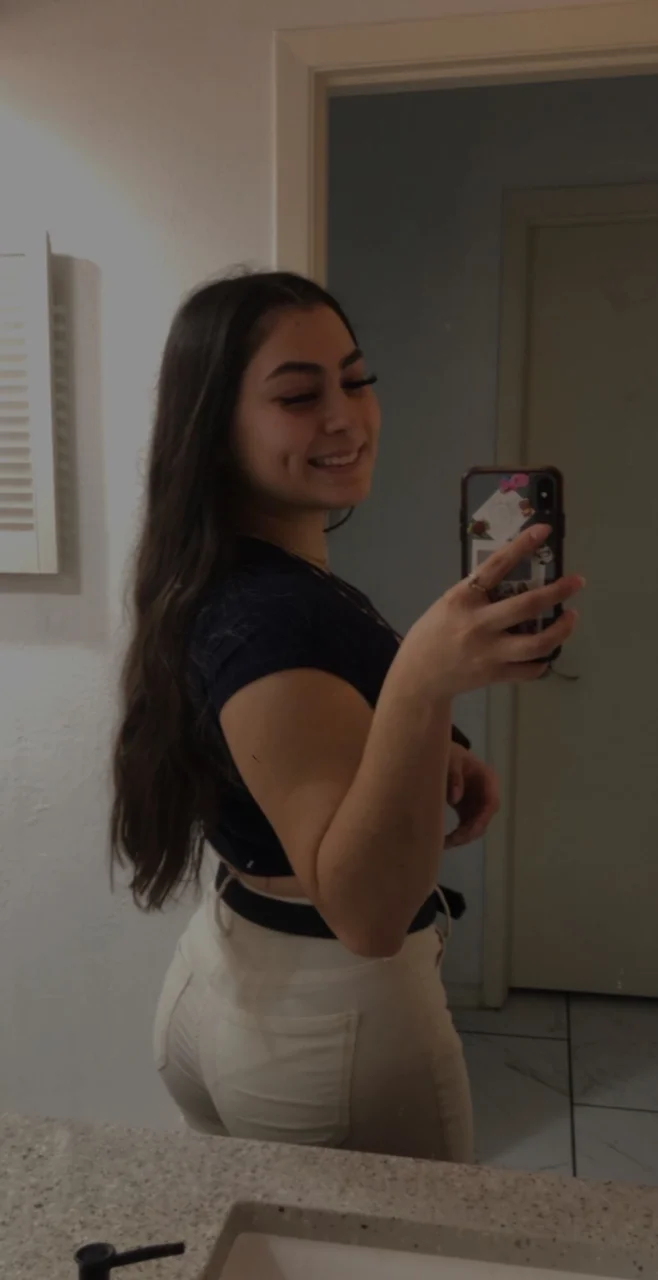 Thick slut didn’t think I’d post image 3
