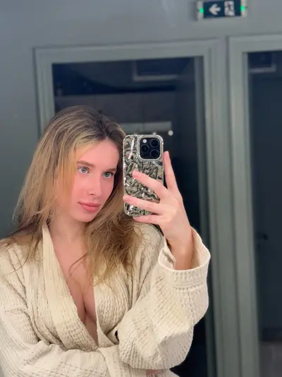 nude just for youuu cover image