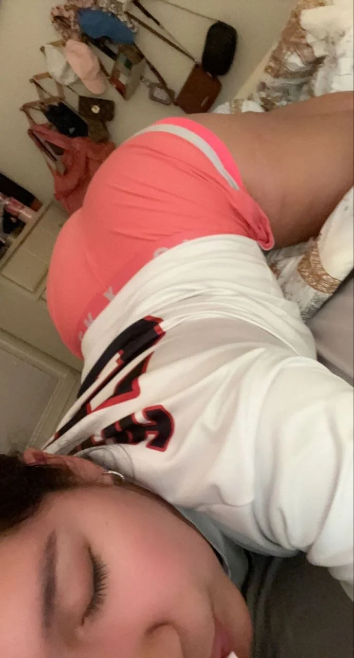 This guys girl and ex what do yall think image 5