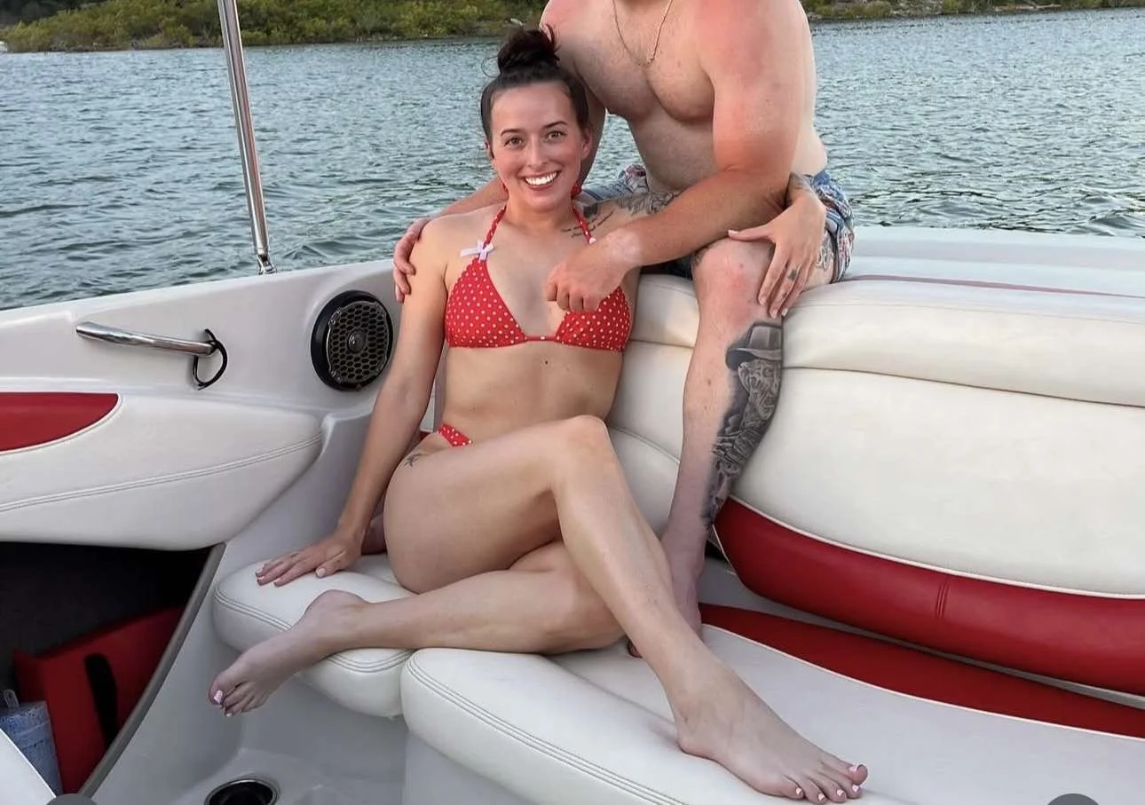 Kenzie married 25f exposed image 4