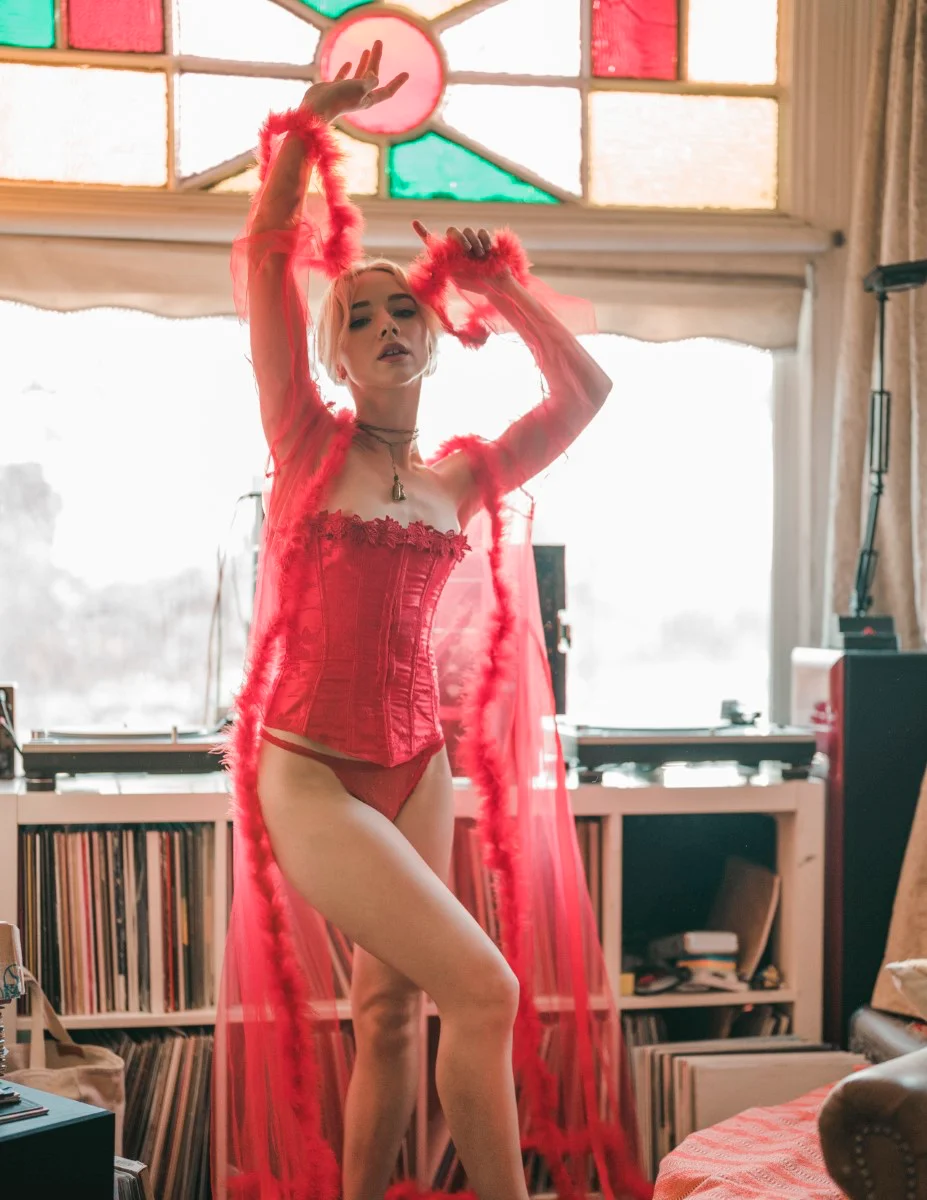Dani Boudoir image 19