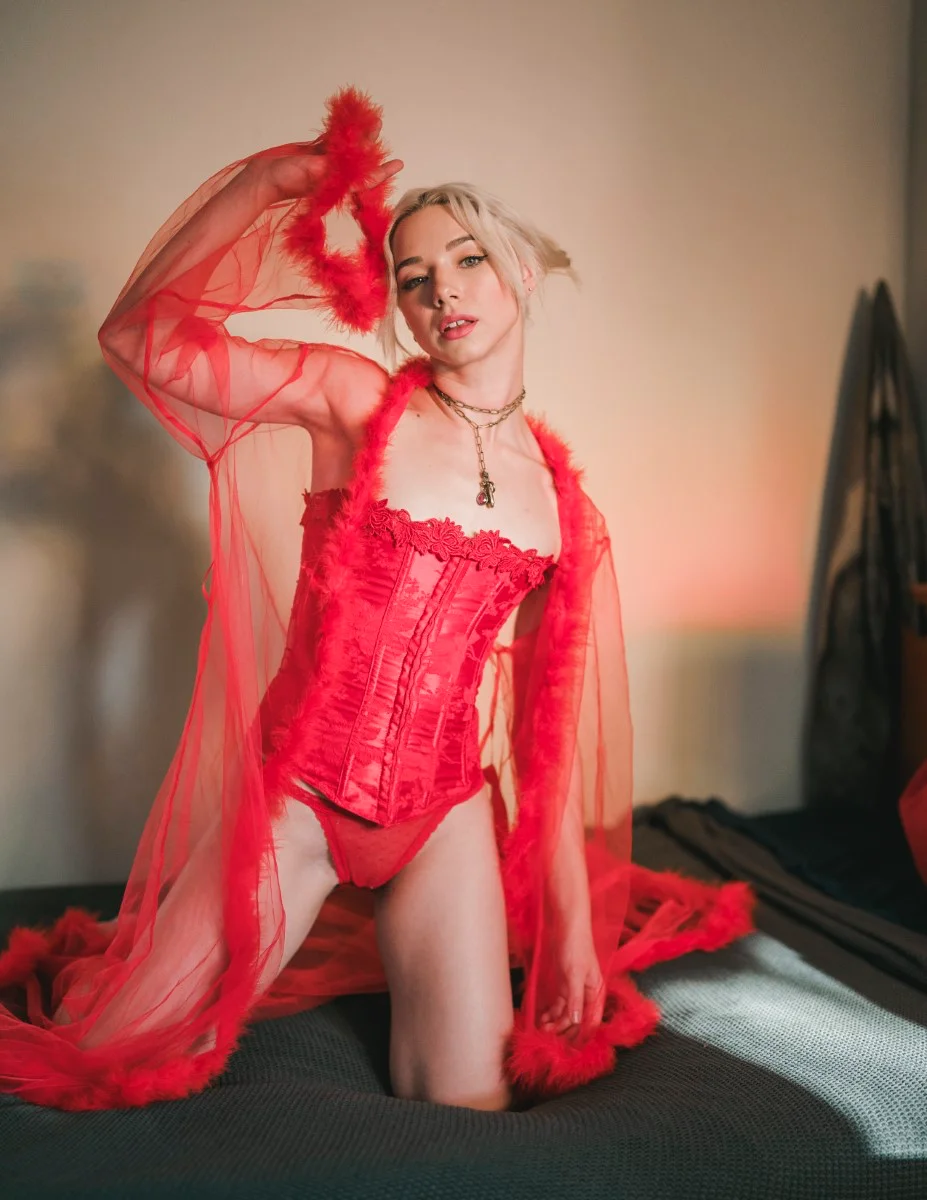 Dani Boudoir image 20