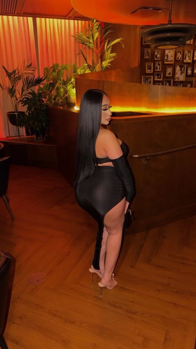 Chicago Latina image 12