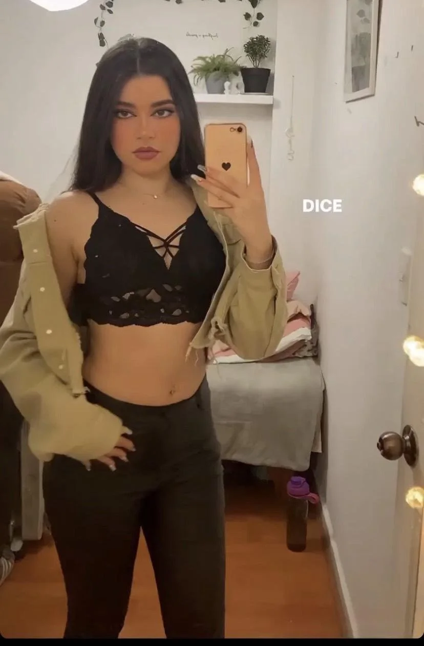 Consuelo Medina. Chilena de buin, hermosa pendeja image 6