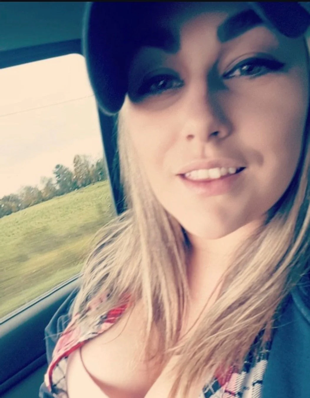 Emma 31 milf wife image 17