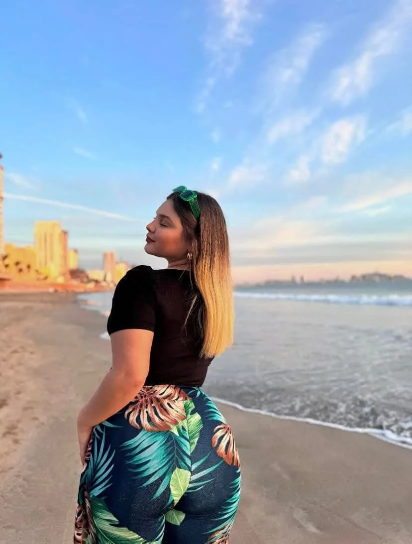 Alessandra Soto image 14