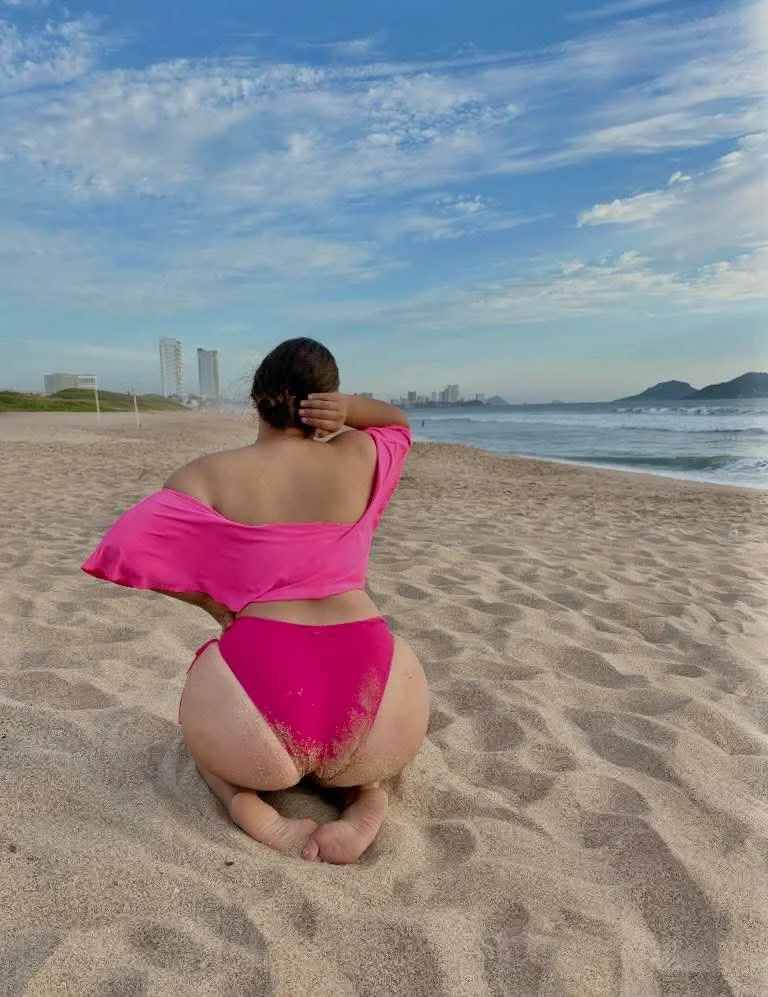 Alessandra Soto image 26
