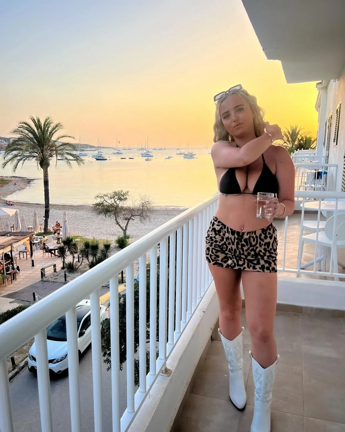 British bimbo Georgia image 8