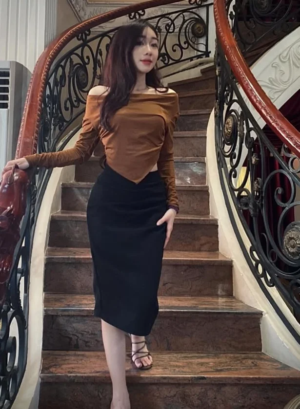 slut #2 image 3