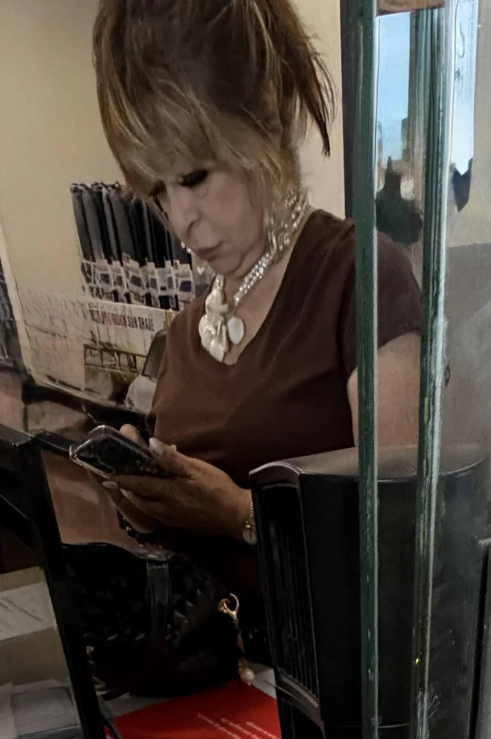 Latina MILF creep shot feet in heels image 19