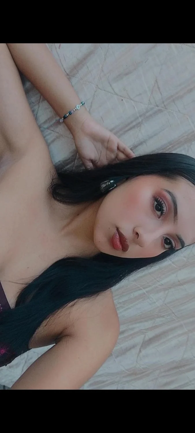 La puta tetona sexy de Karime image 22