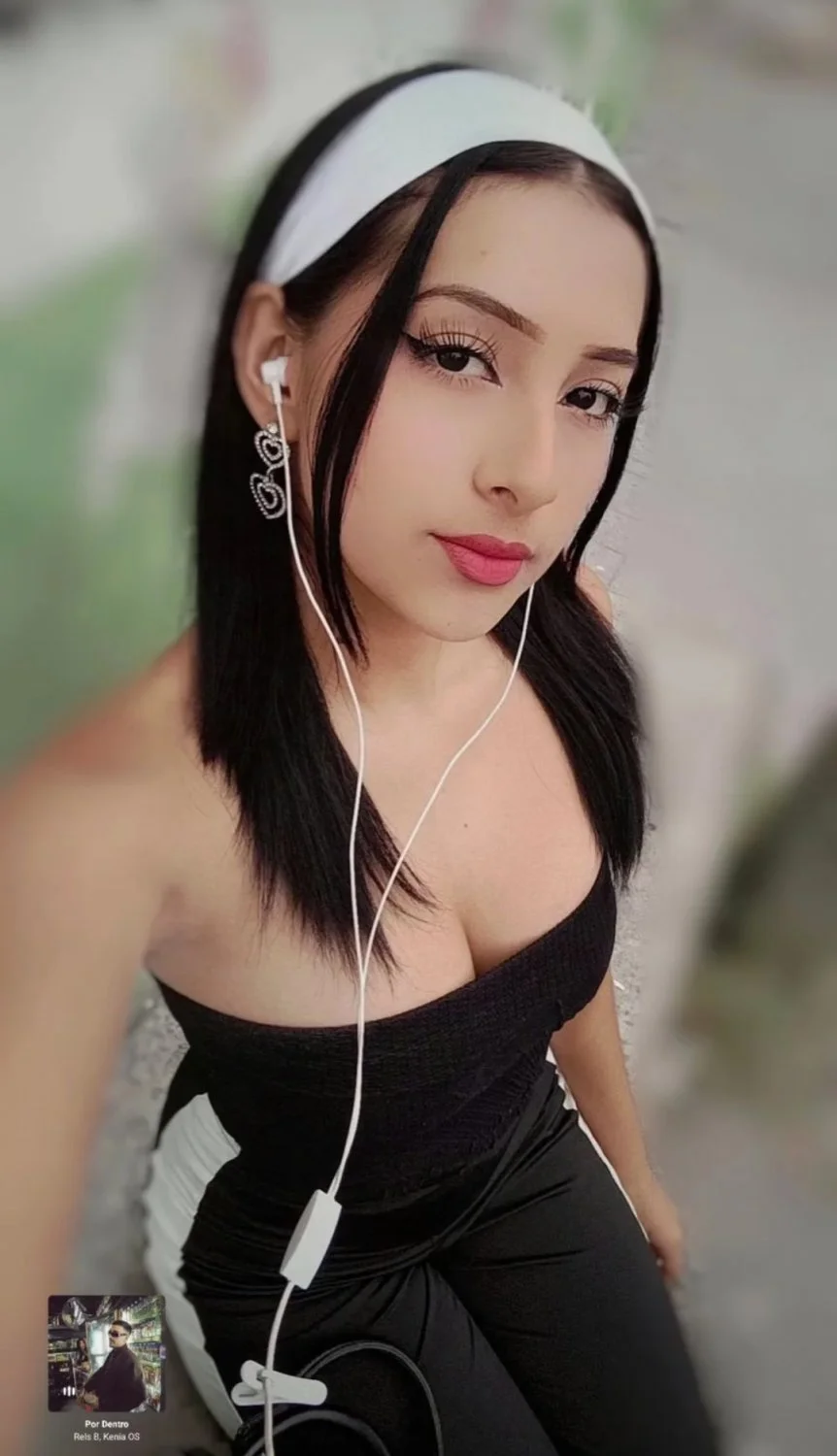 La puta tetona sexy de Karime image 31