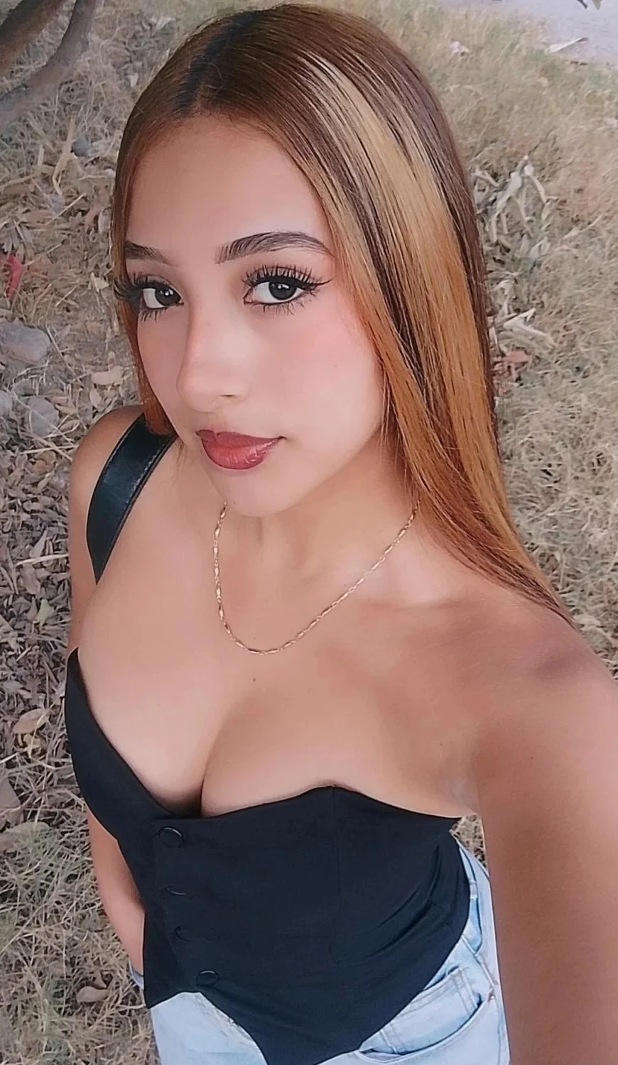 La puta tetona sexy de Karime image 33