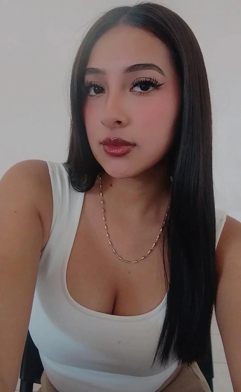 La puta tetona sexy de Karime image 36