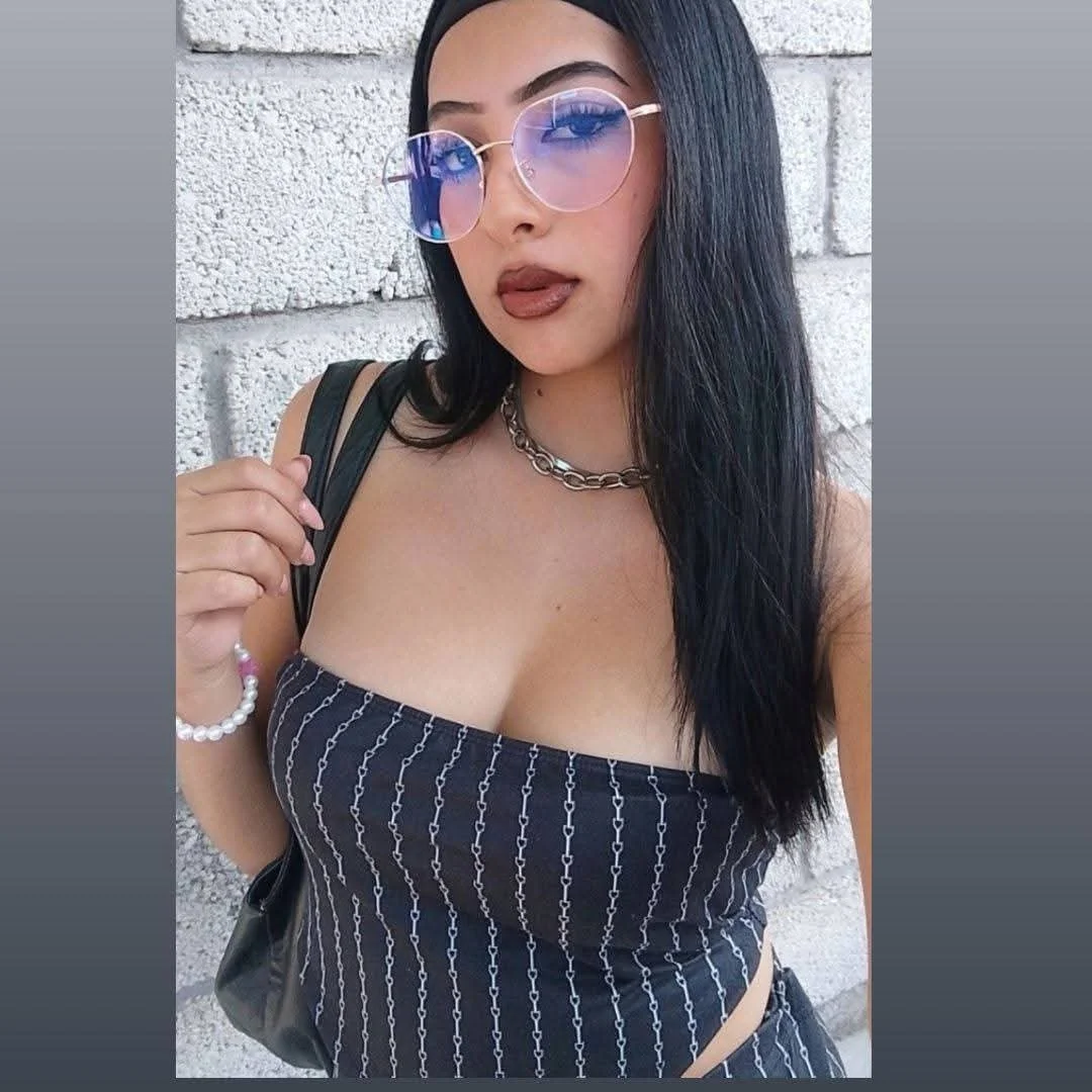 La puta tetona sexy de Karime image 37