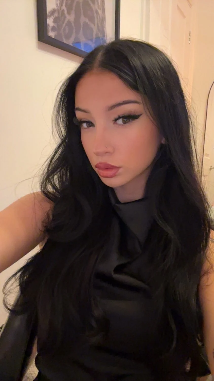 Just a freaky teen girl (im 18) image 2