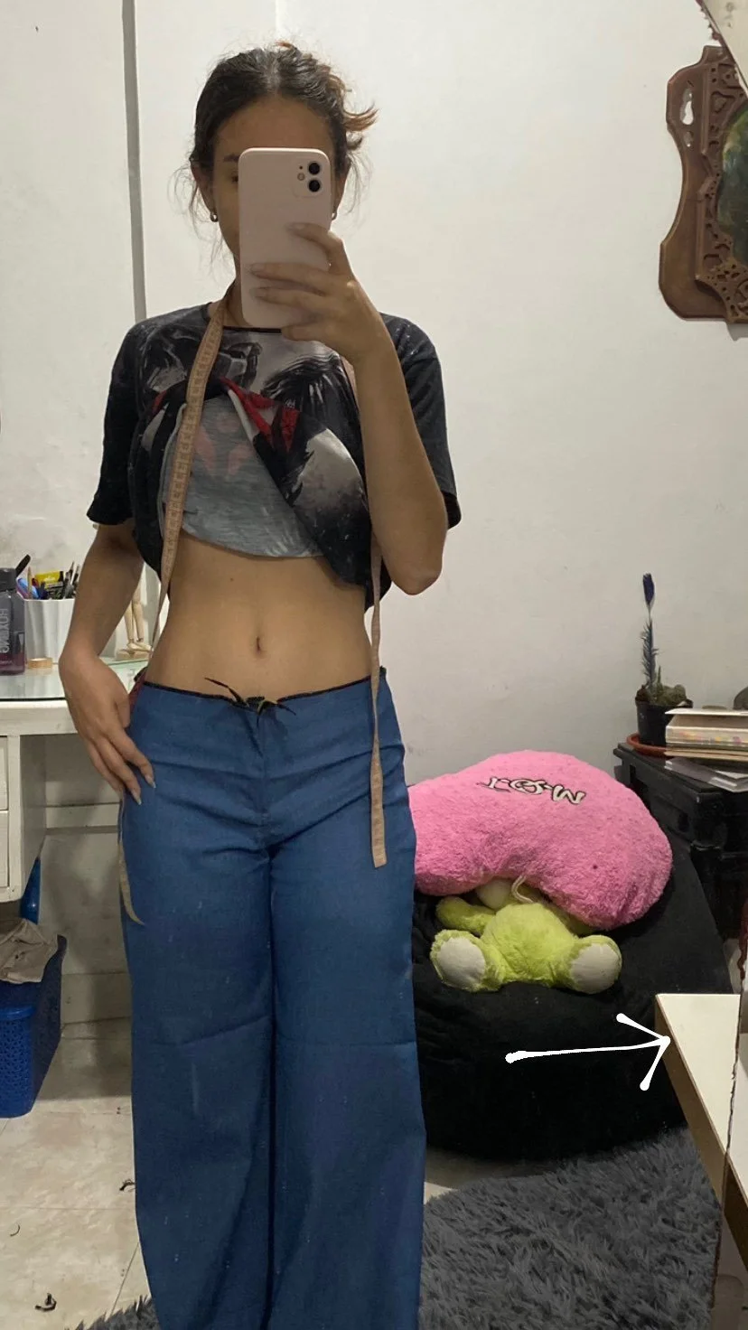 Tetas pequeñas flaca image 8