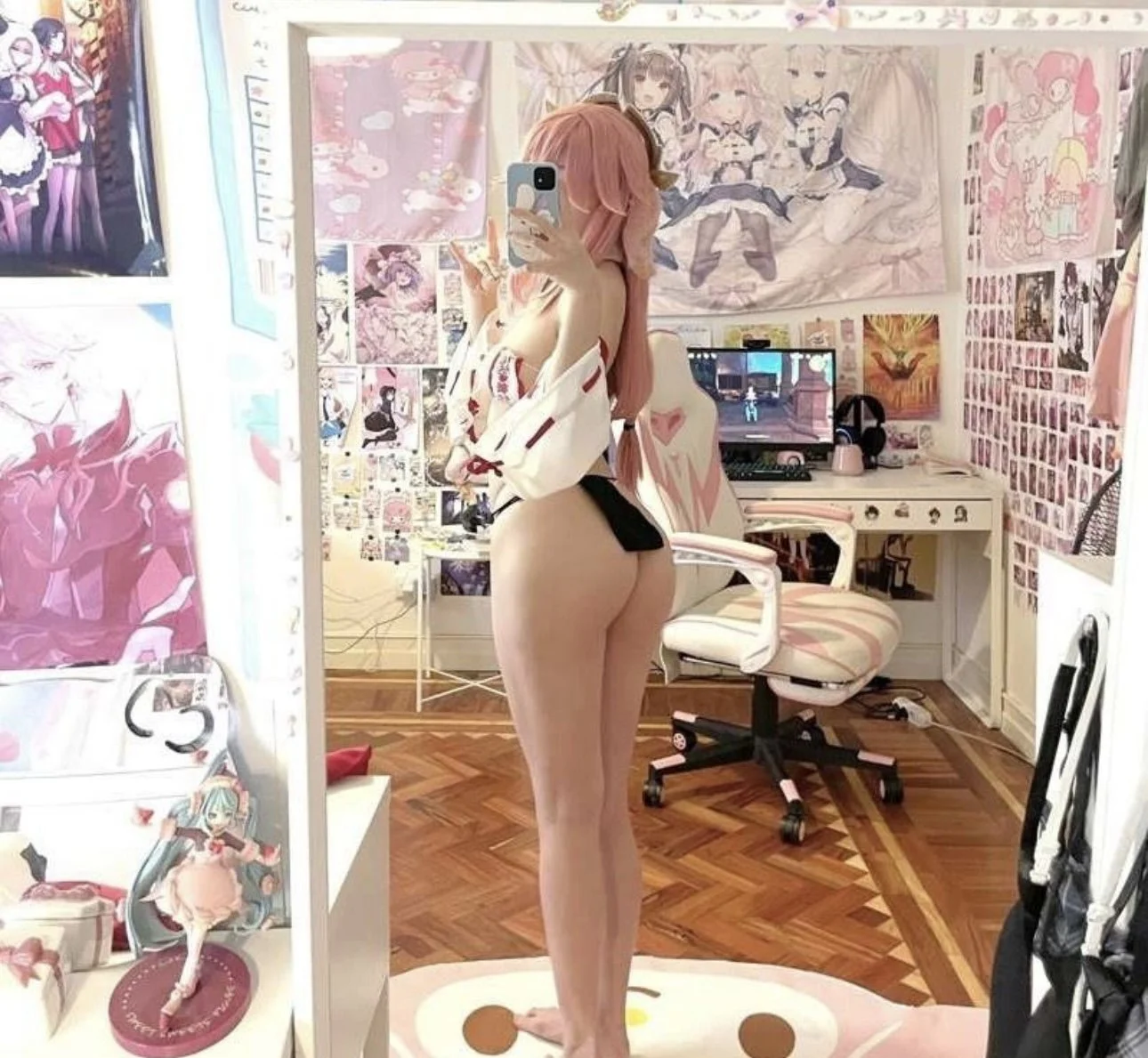 A bunch of sluts wanted my attention this morning image 19
