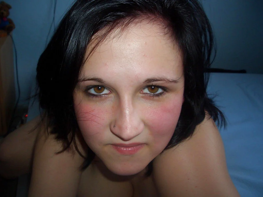 Another nurse hiding an insane body under her scrubs. That nerdy innocent look tho🔥🔥🤤🤤 image 35