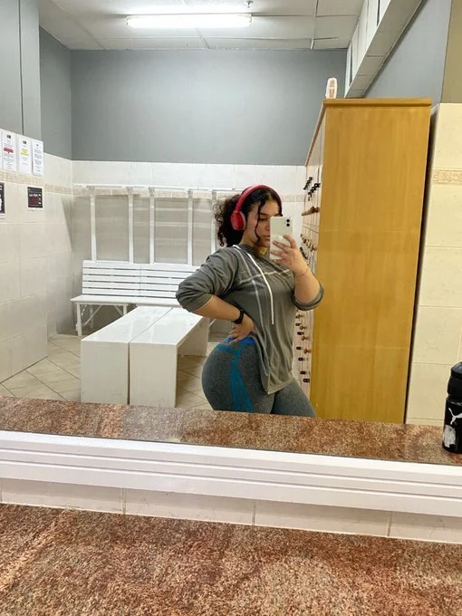 Pretty Thick curvy South African Rebdone baddie image 34