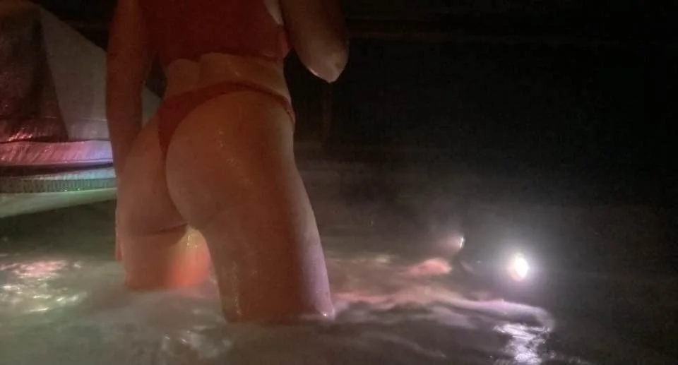 Busty slut wife leaked image 1