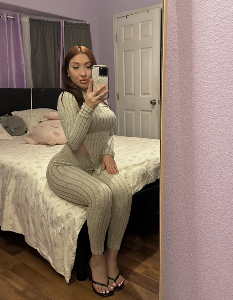 beautiful latina with a great ass image 9