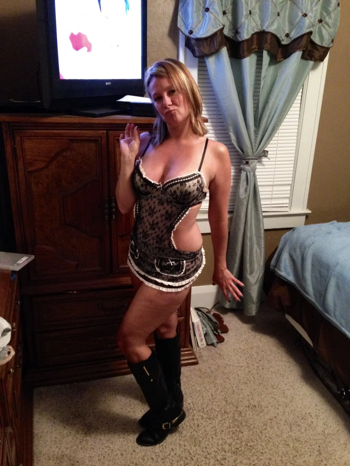 Hot blonde milf 2 image 29